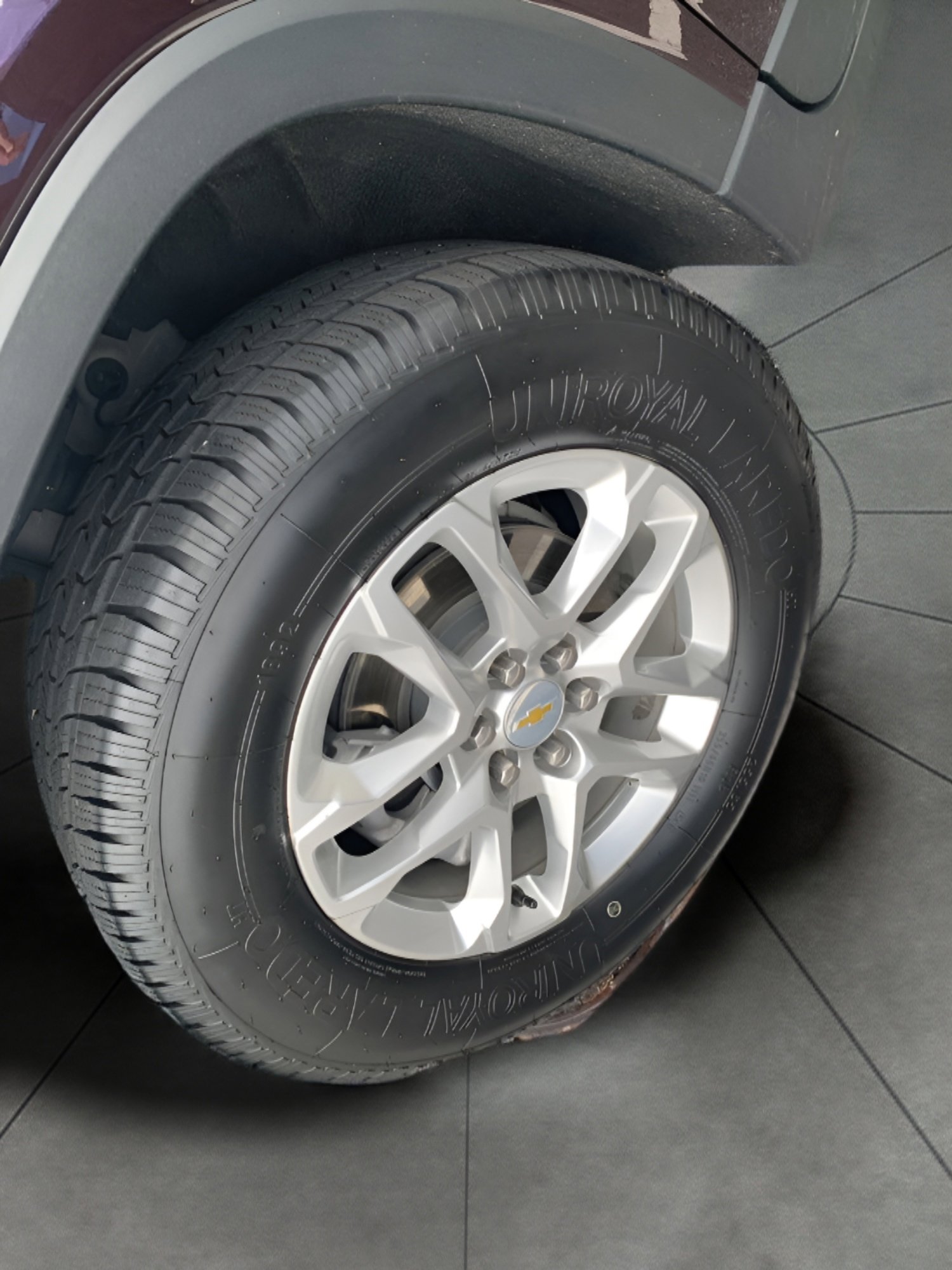 Used 2021 Chevrolet Traverse LT w/ LPO, Floor Liner Package image 23