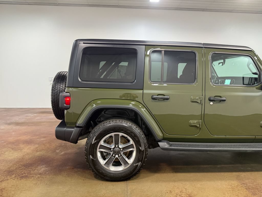 Used 2023 Jeep Wrangler Unlimited Sahara w/ Dual Top Group AWD/4WD image 33