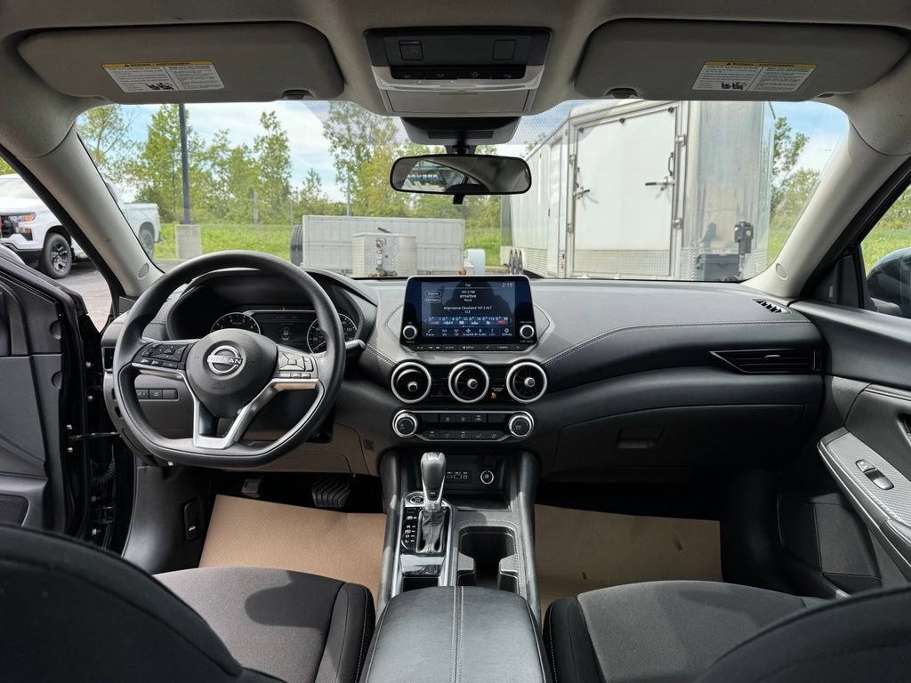Used 2025 Nissan Sentra SV FWD image 20