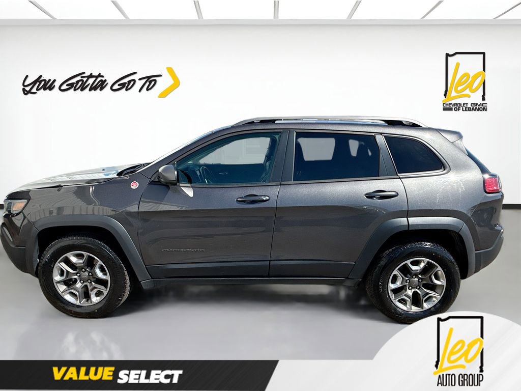 Used 2019 Jeep Cherokee Trailhawk w/ Cold Weather Group AWD/4WD image 8