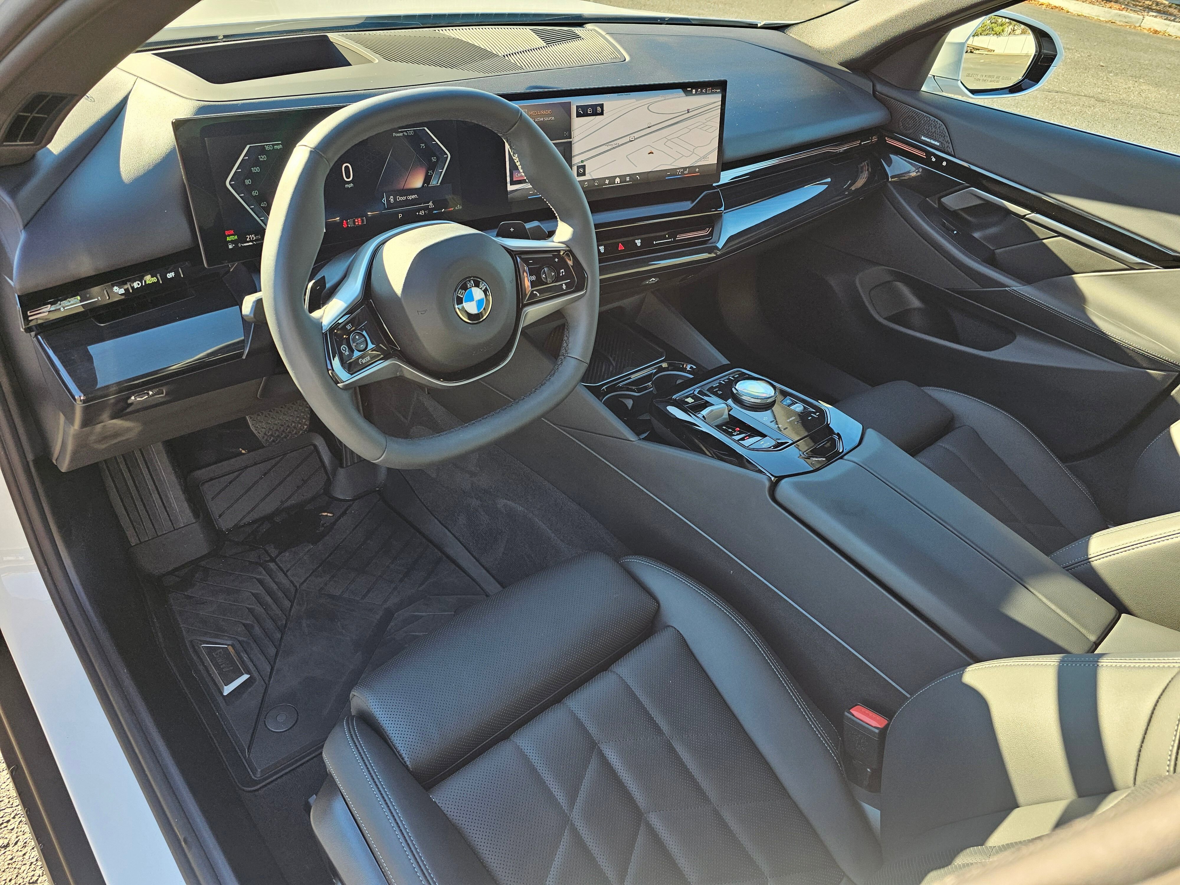 Certified 2025 BMW 530i xDrive w/ Premium Package image 2