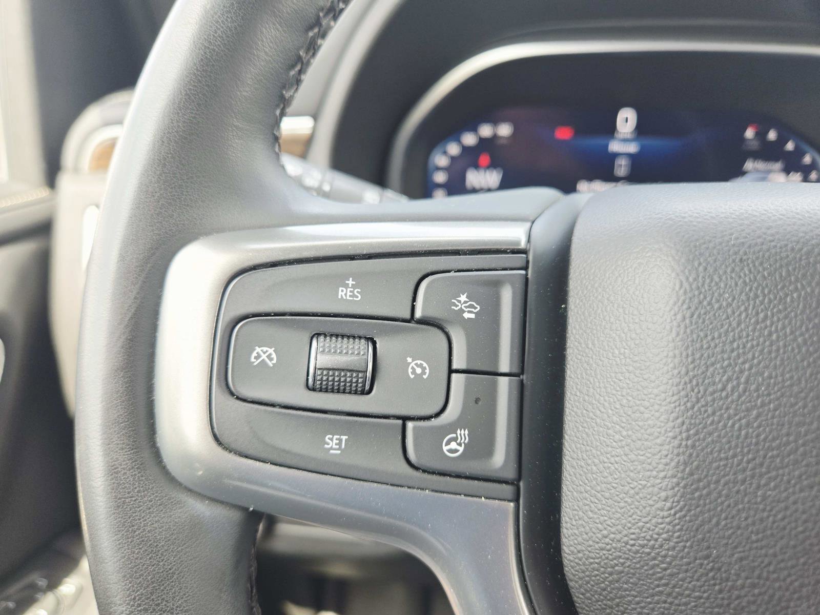 Used 2023 Chevrolet Tahoe Premier w/ Premium Package 2 image 26