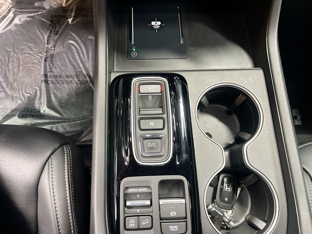 Used 2024 Honda Pilot Touring image 17