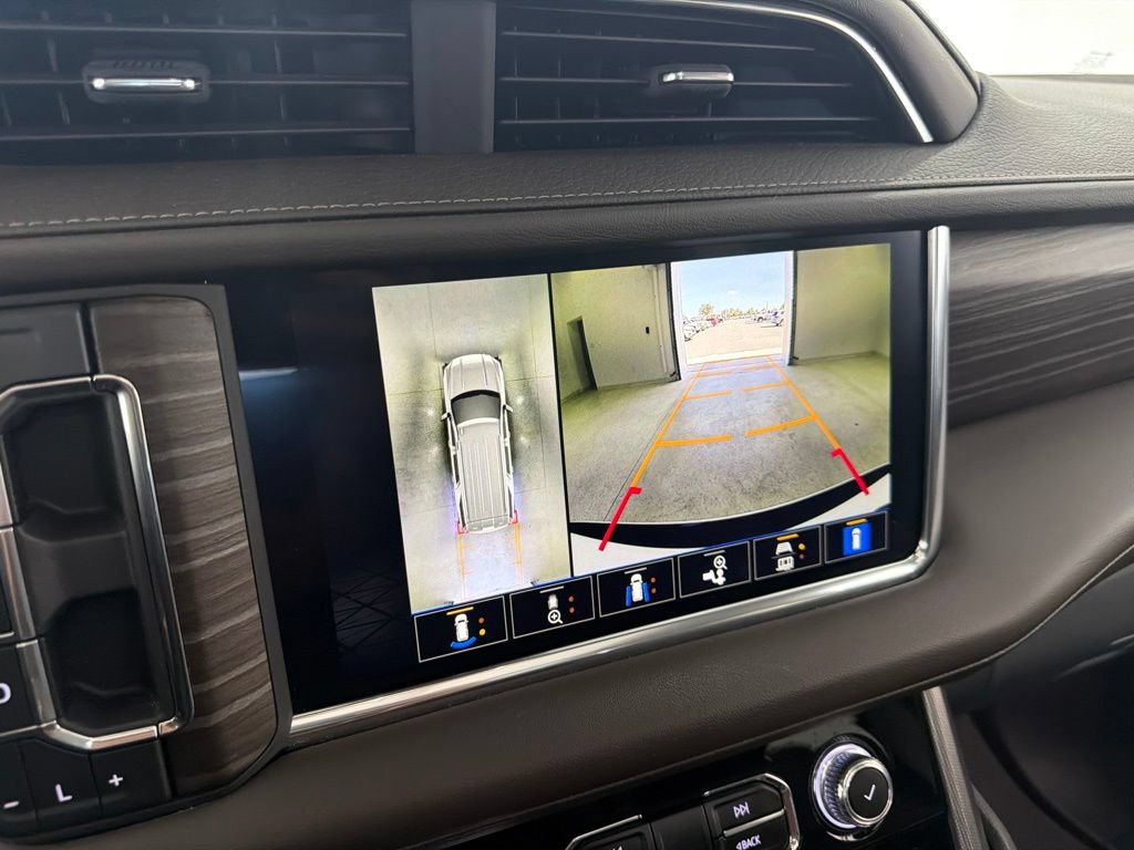 Used 2023 GMC Yukon Denali AWD/4WD image 14