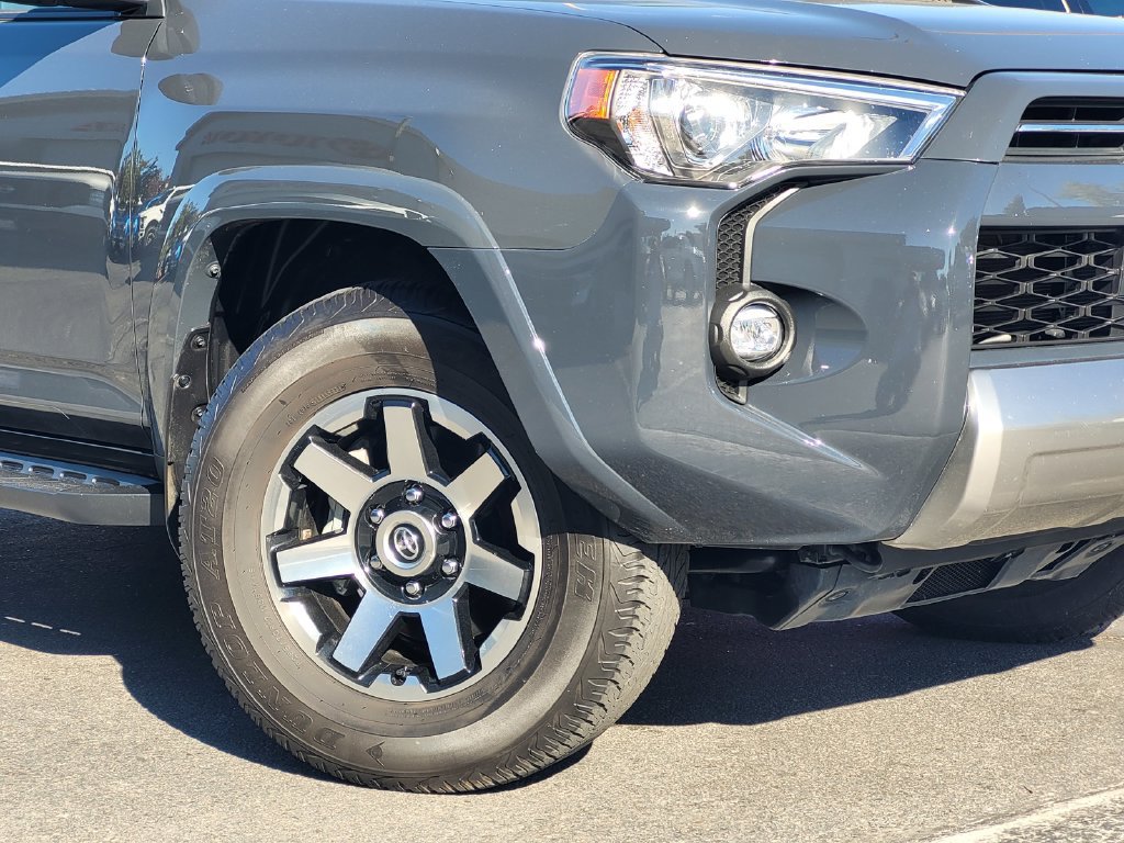 Used 2024 Toyota 4Runner TRD Off-Road Premium w/ Moonroof Package AWD/4WD image 3