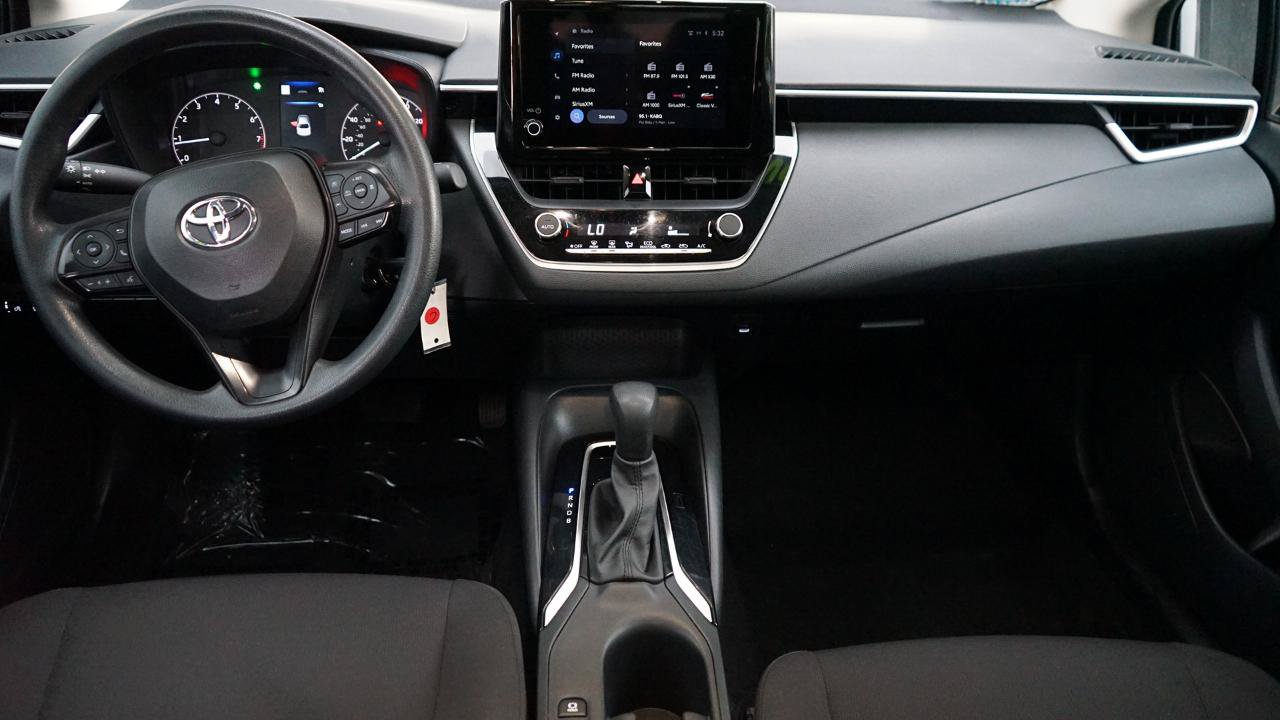 Used 2024 Toyota Corolla LE FWD image 11