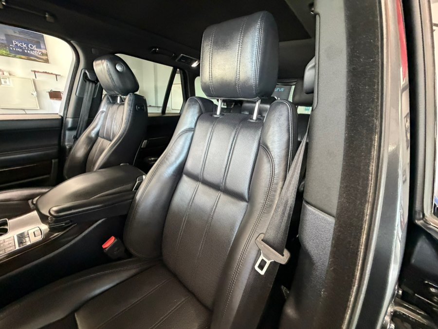 Used 2017 Land Rover Range Rover Supercharged AWD/4WD image 18