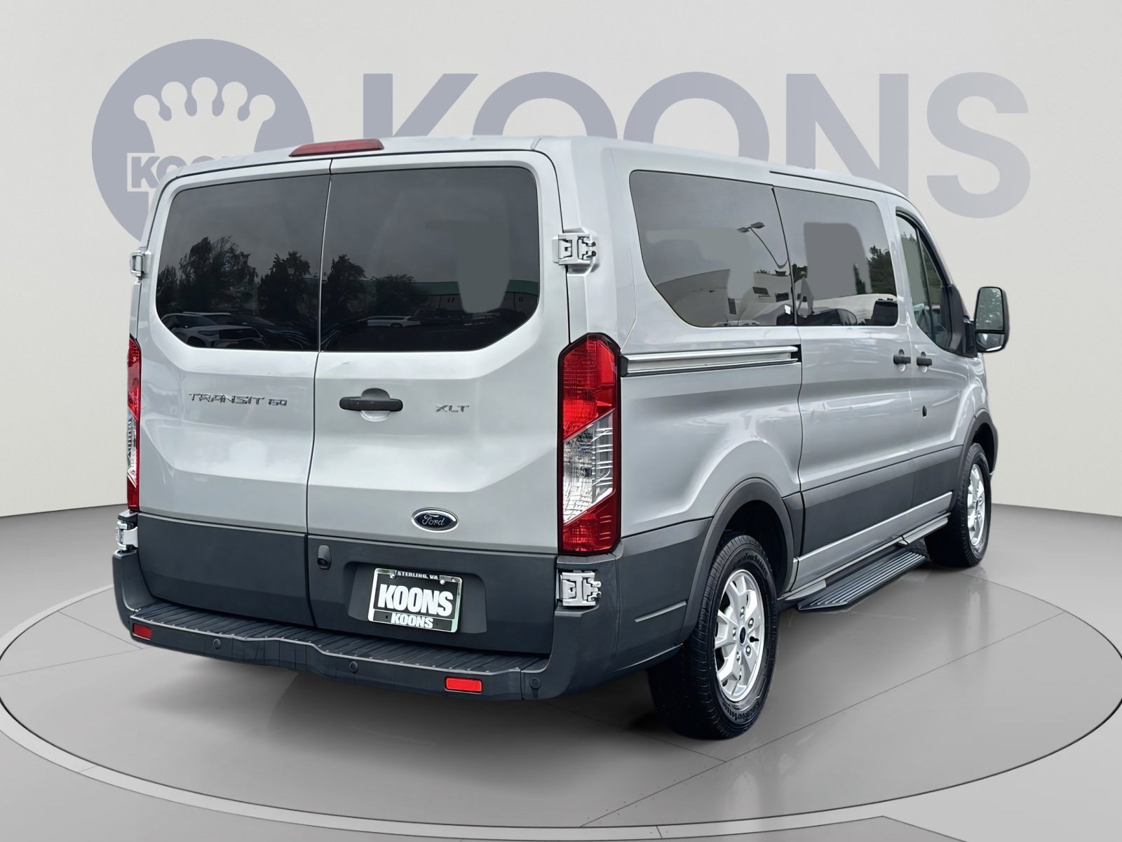 Used 2016 Ford Transit 150 XLT RWD image 11