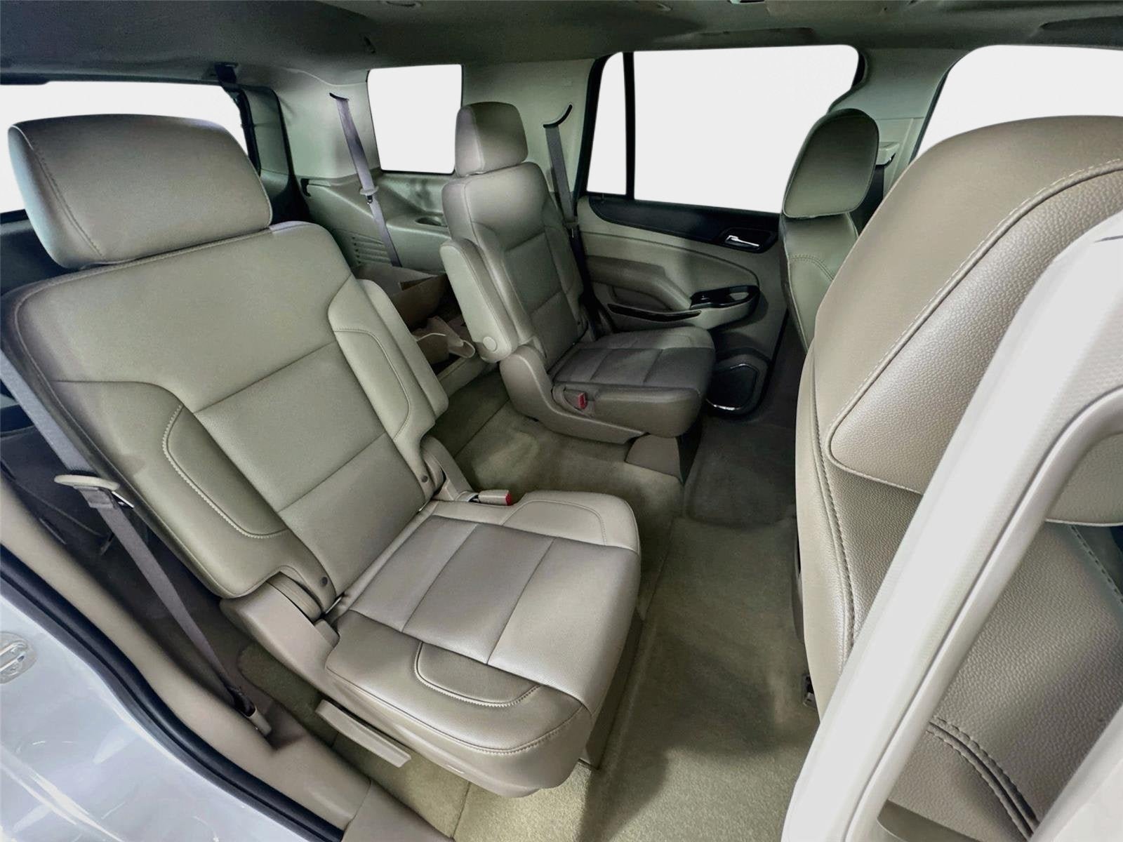 Used 2017 GMC Yukon SLT w/ Open Road Package AWD/4WD image 29