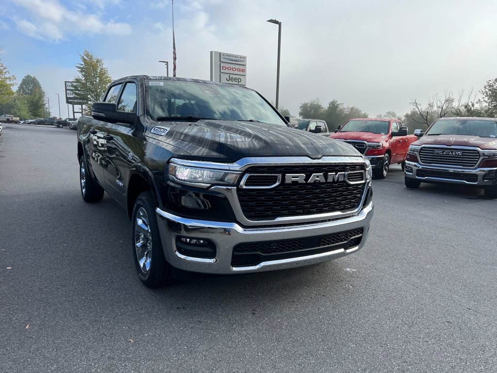 New 2026 RAM 1500 4x4 Crew Cab video 1