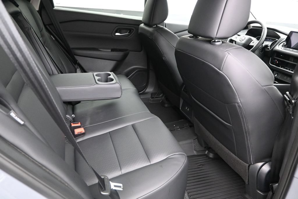 New 2026 Nissan Rogue Dark Armor AWD/4WD image 21