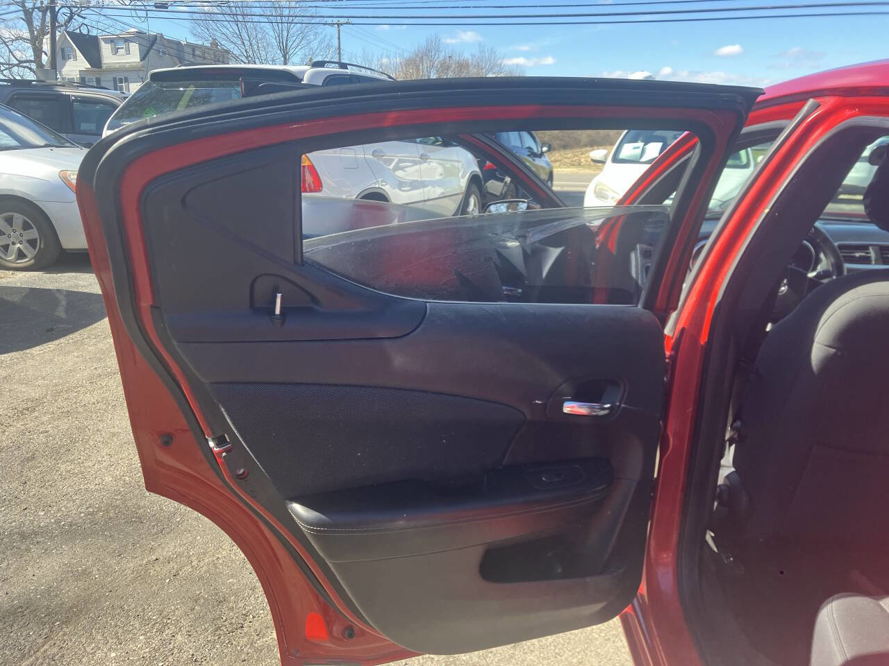 Used 2013 Dodge Avenger SE image 19