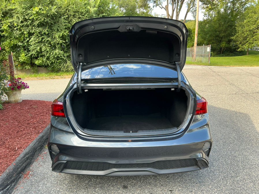 Used 2023 Kia Forte LXS w/ LXS Technology Package FWD image 23