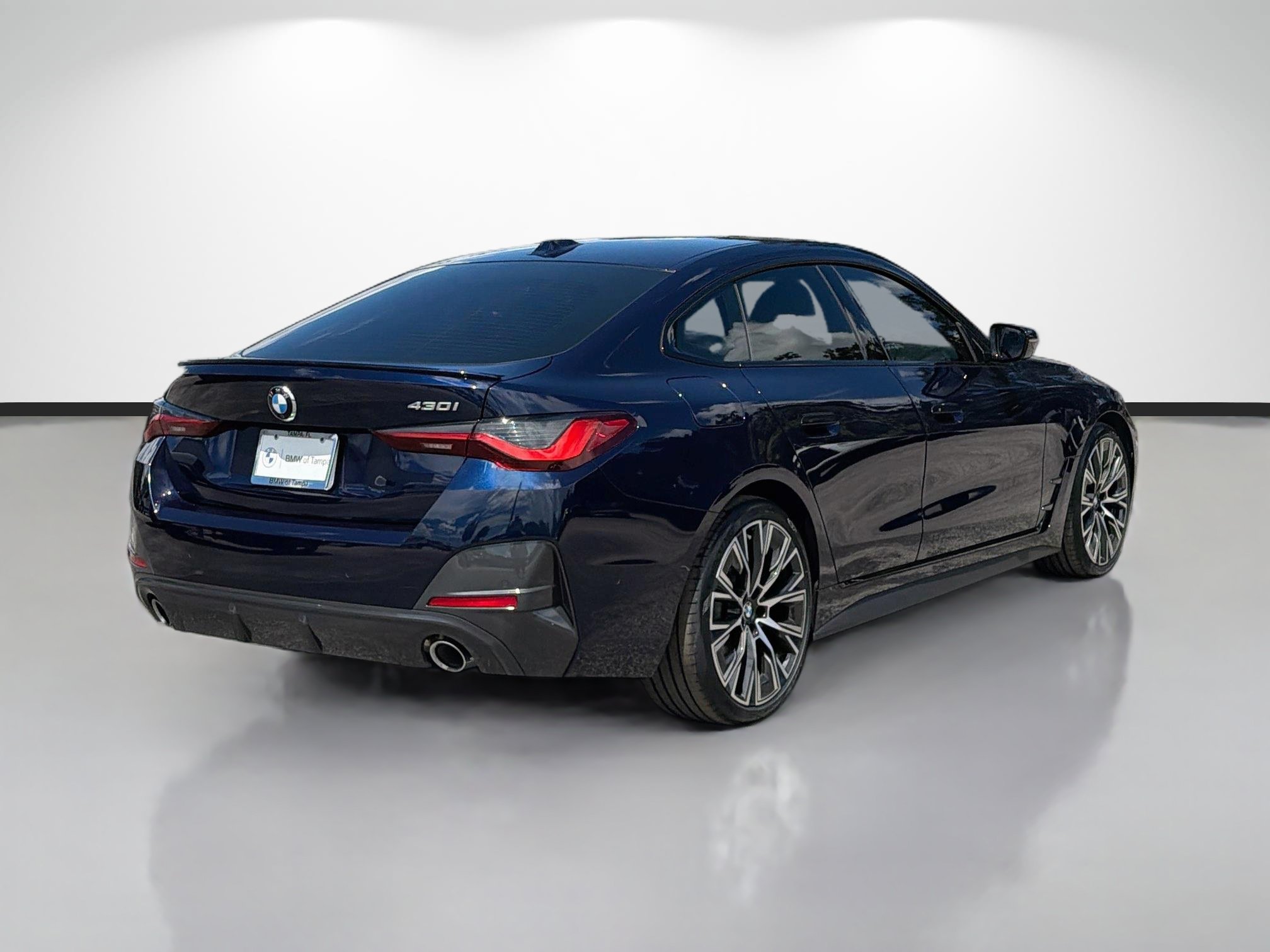 Used 2024 BMW 430i Gran Coupe w/ M Sport Package (Priority 1) RWD image 3