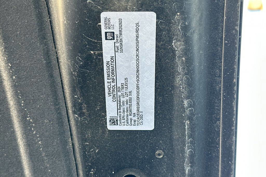 Used 2024 Chevrolet Suburban LS w/ Driver Alert Package image 29