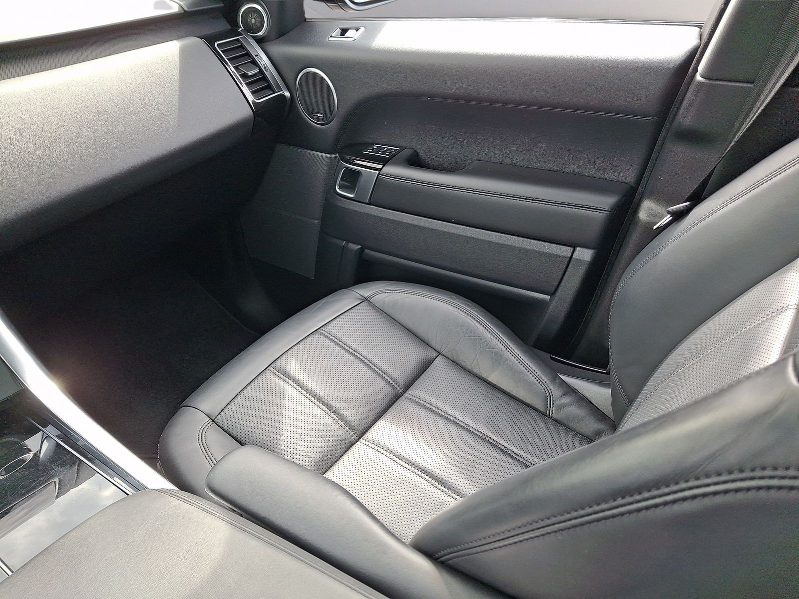 Used 2021 Land Rover Range Rover Sport HSE Silver Edition AWD/4WD image 4