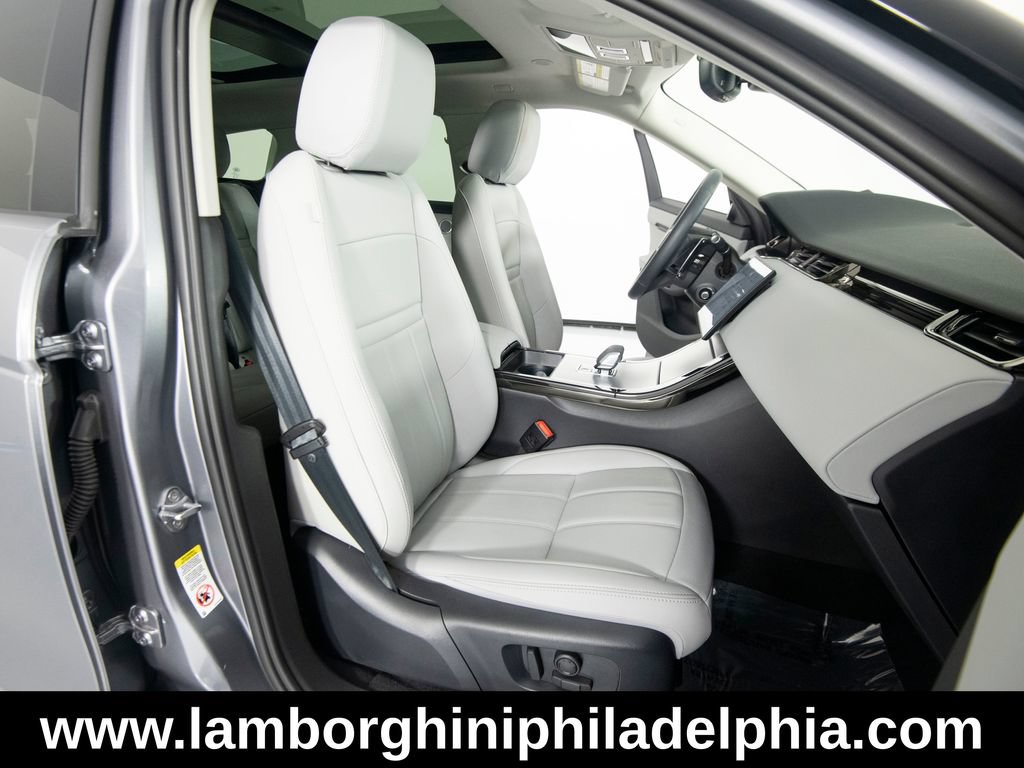 Used 2025 Land Rover Range Rover Evoque S AWD/4WD image 31