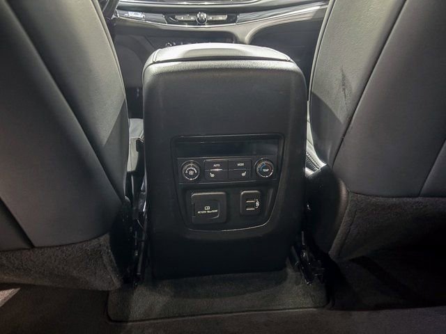 Used 2024 Buick Enclave Premium image 20