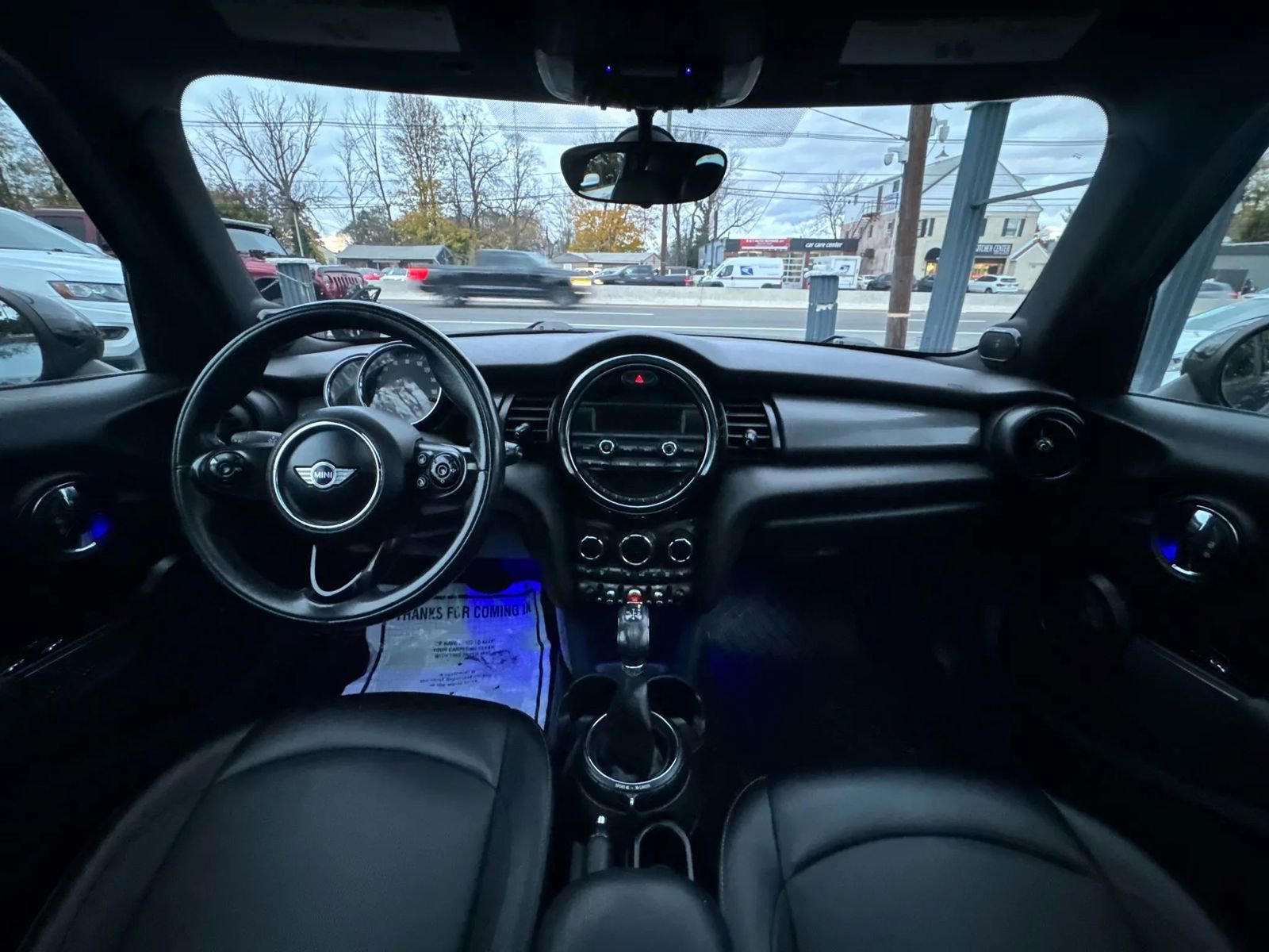 Used 2015 MINI Cooper 4-Door Hardtop image 30