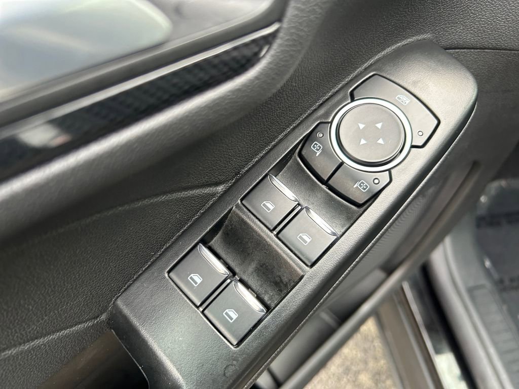 Used 2025 Ford Escape ST-Line AWD/4WD image 23