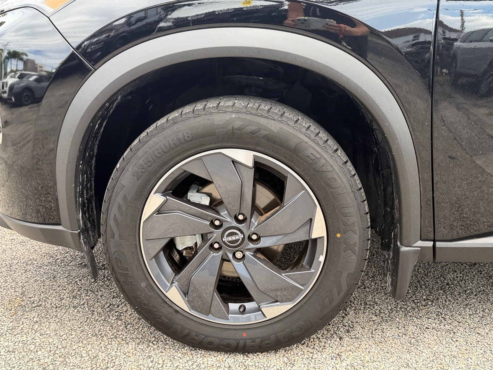 Certified 2025 Nissan Rogue SV FWD image 18