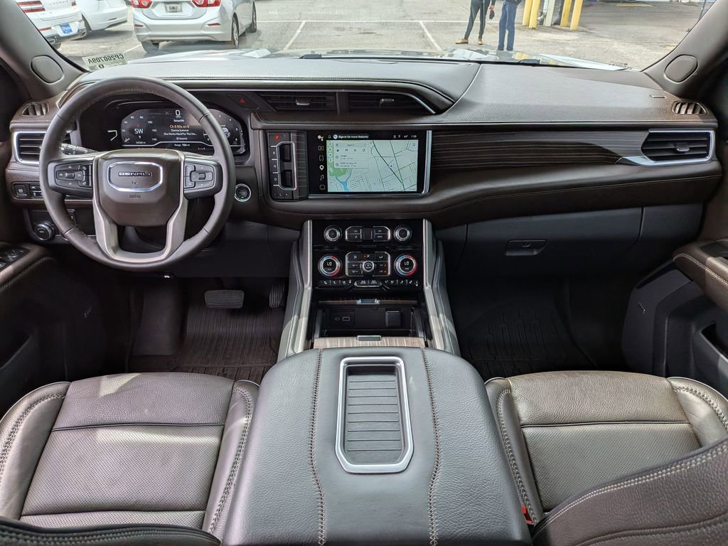 Used 2024 GMC Yukon Denali image 7