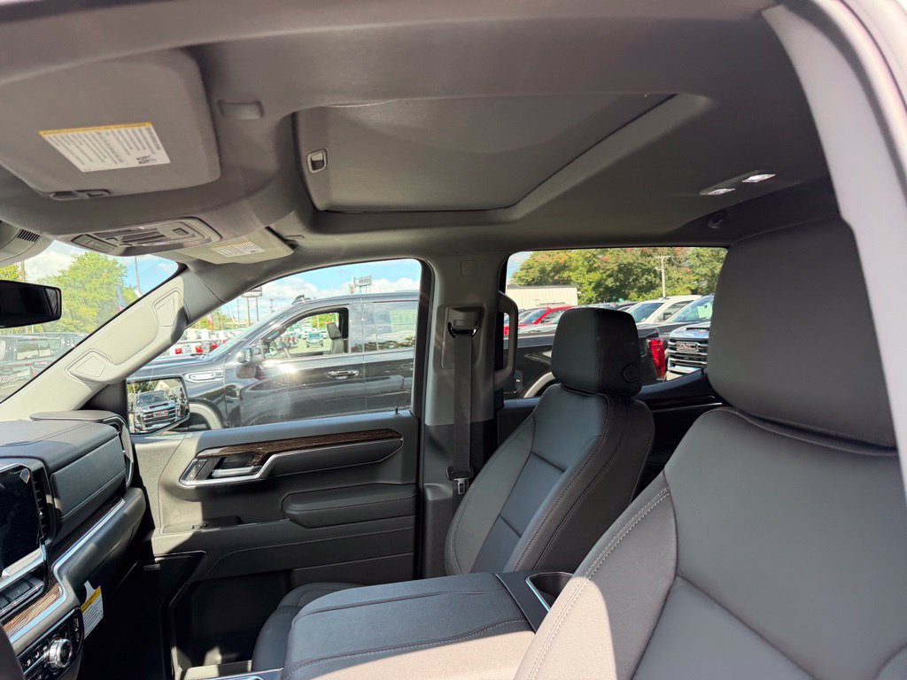 New 2026 GMC Sierra 1500 Elevation w/ Elevation Premium Package AWD/4WD image 16