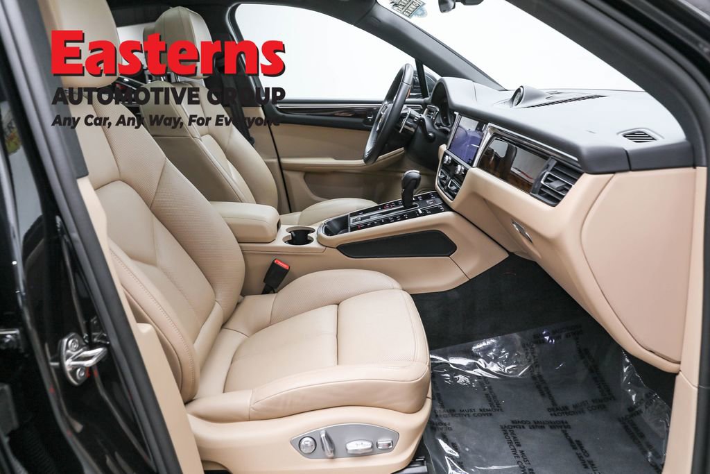 Used 2024 Porsche Macan image 26