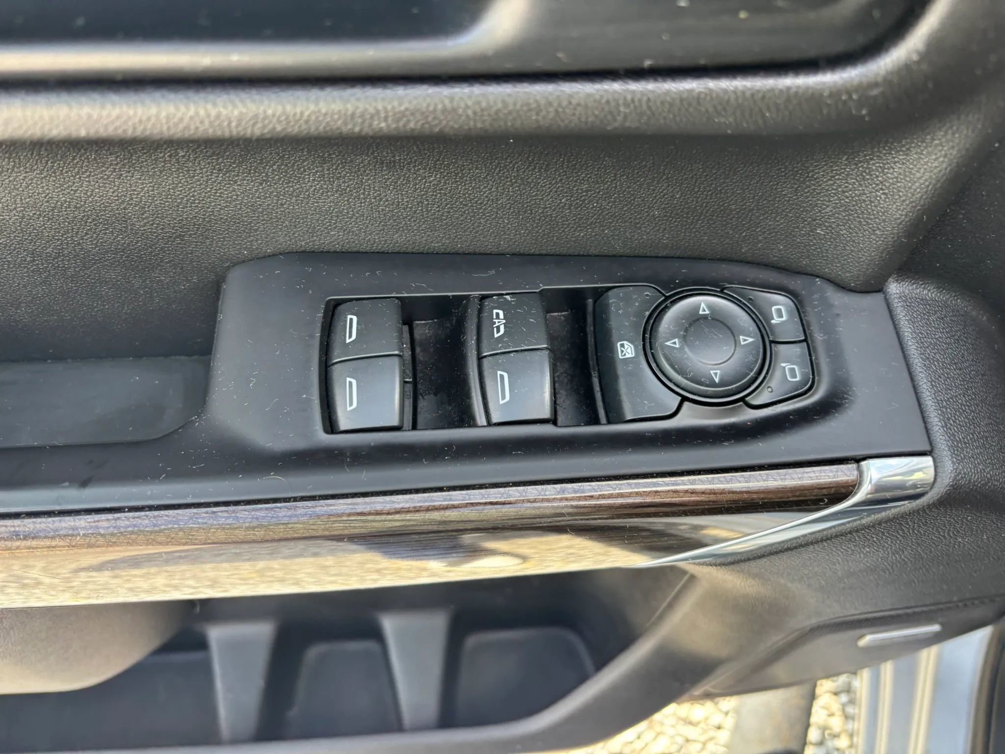 Used 2020 Chevrolet Silverado 1500 RST AWD/4WD image 19