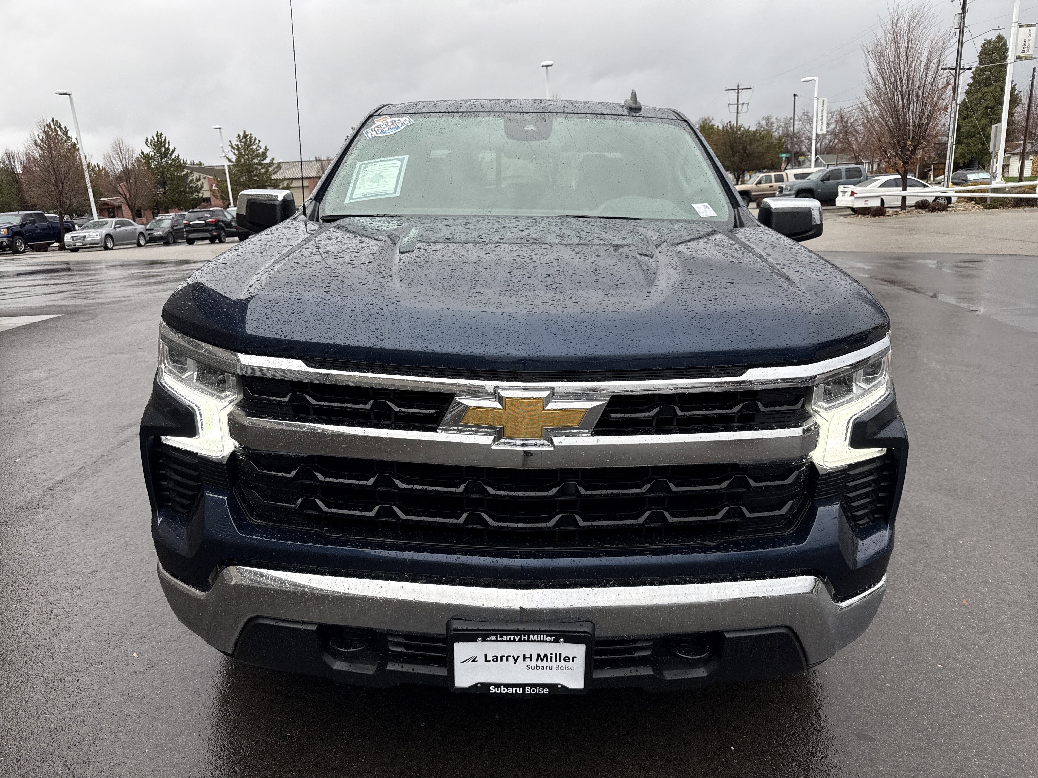 Used 2023 Chevrolet Silverado 1500 LT w/ Convenience Package II image 9