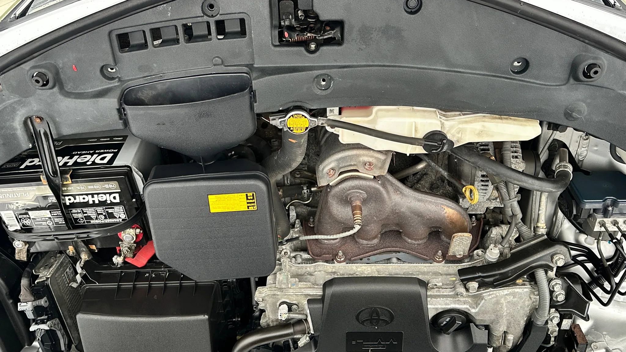 Used 2013 Toyota Camry LE image 19