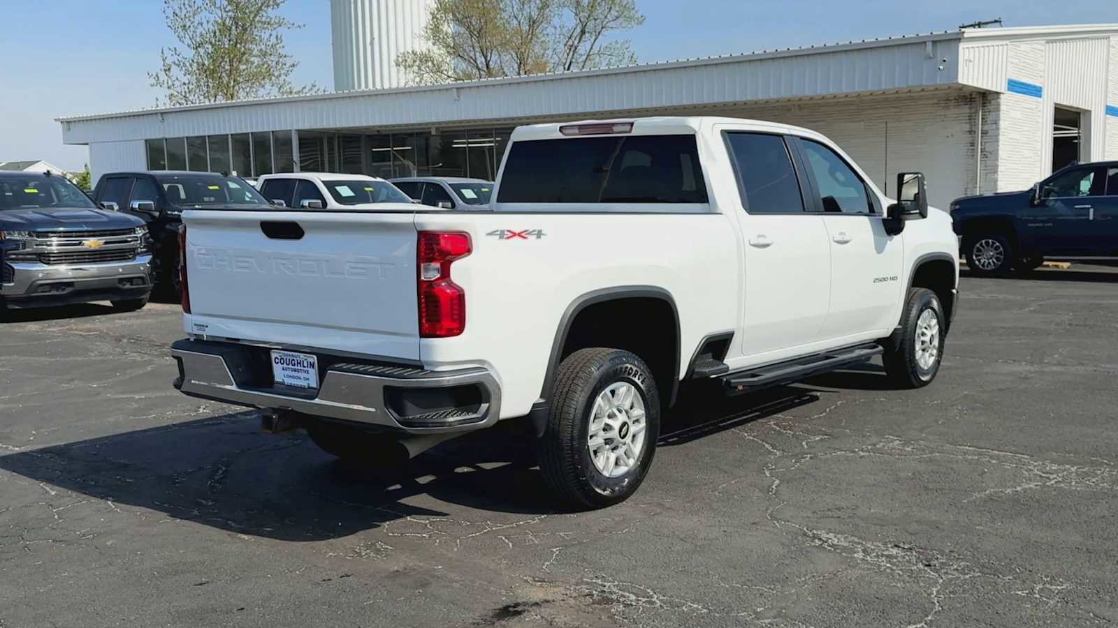 Certified 2022 Chevrolet Silverado 2500 LT w/ Convenience Package AWD/4WD image 8