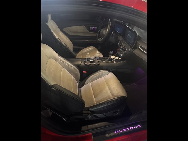 Used 2024 Ford Mustang GT Premium image 6