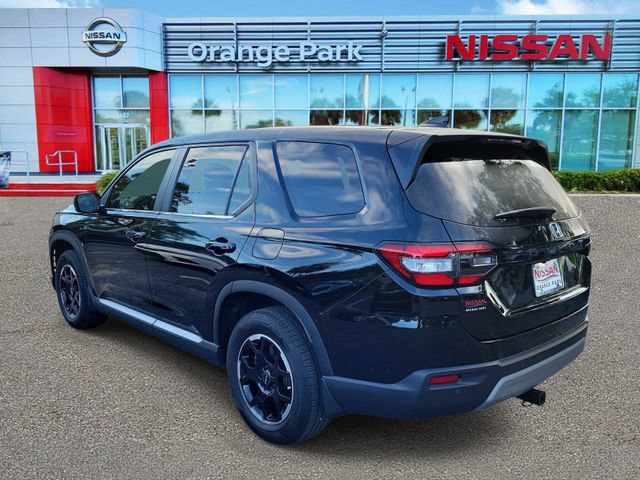 Used 2025 Honda Pilot EX-L image 3