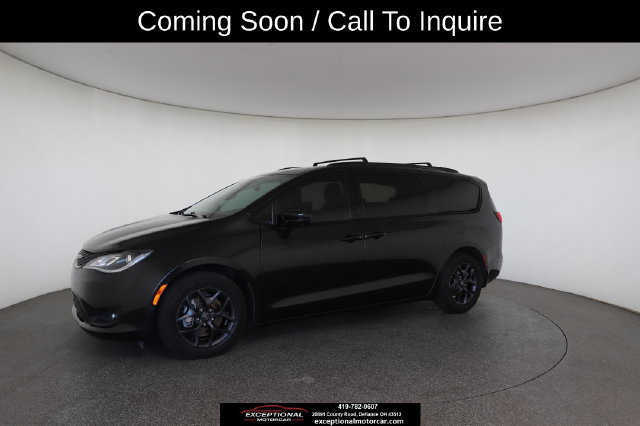 Used 2020 Chrysler Pacifica Touring-L Plus FWD image 4