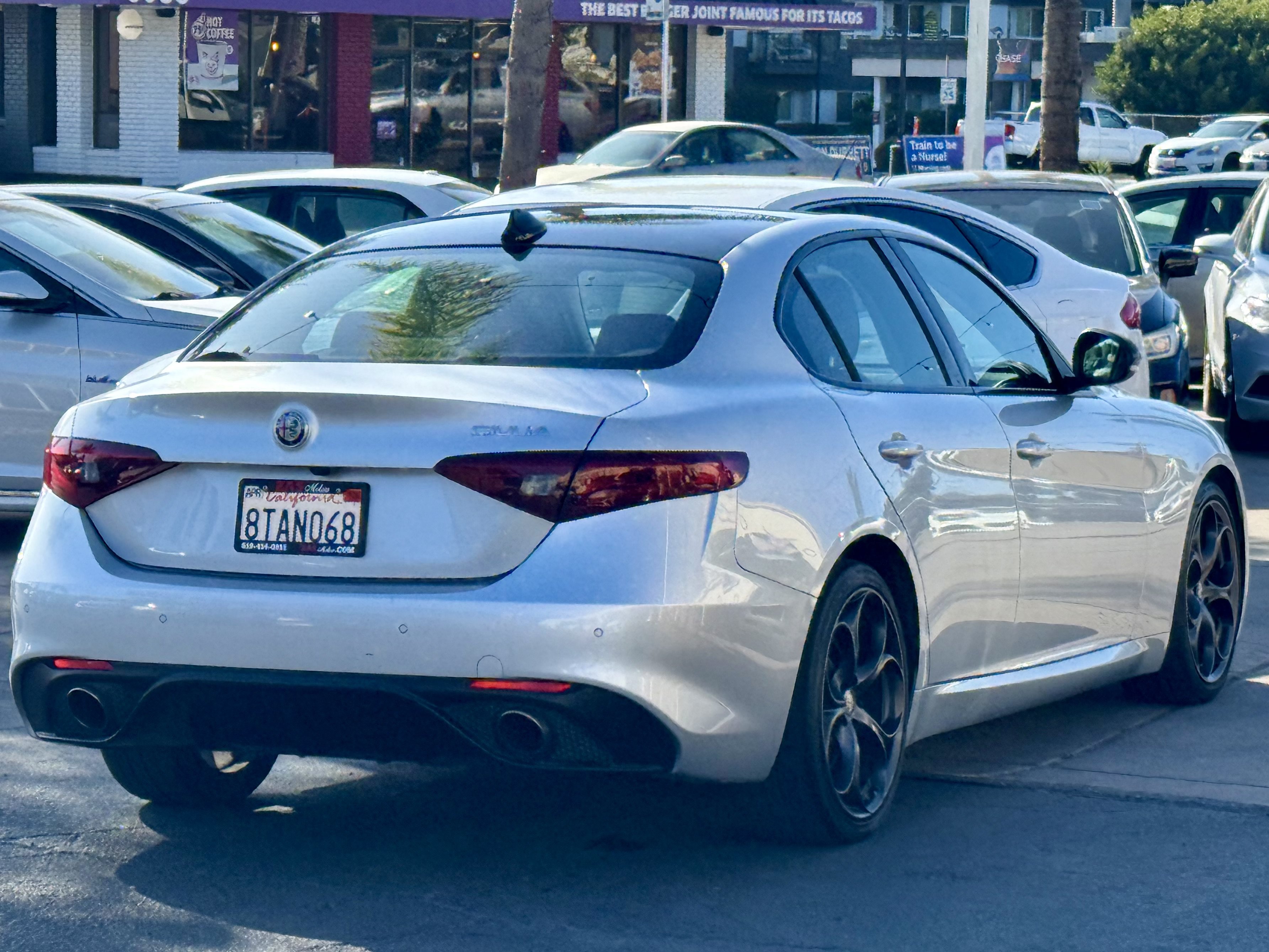 Used 2018 Alfa Romeo Giulia Ti Sport w/ Quick Order Package 22U Sport RWD image 8
