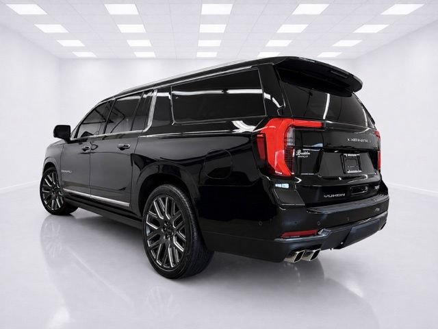 Used 2025 GMC Yukon XL Denali Ultimate AWD/4WD image 4