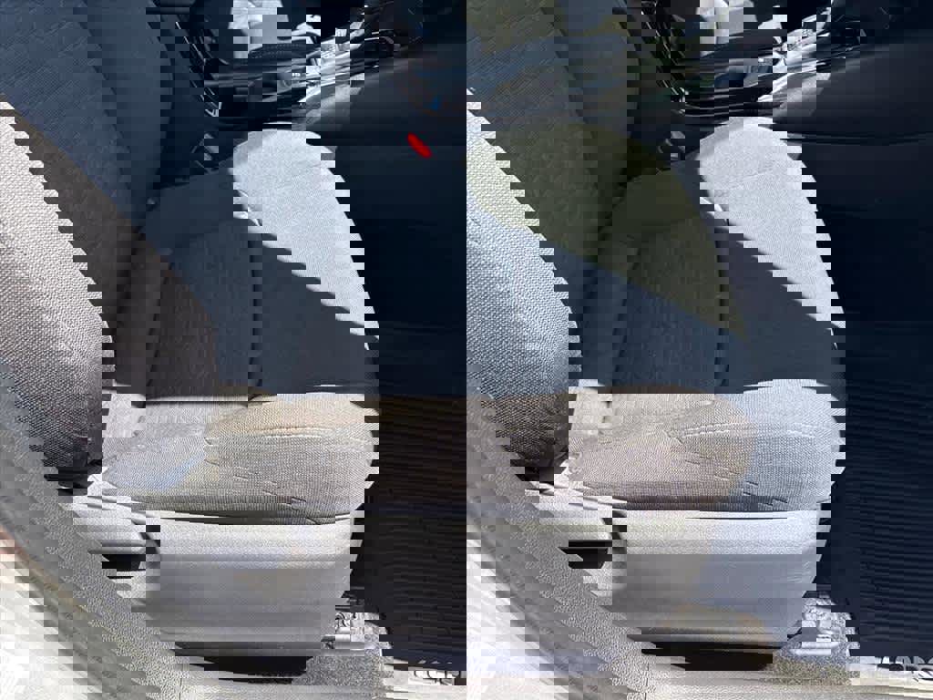 Used 2019 Toyota Corolla SE FWD image 7