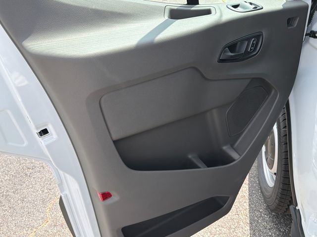 New 2026 Ford Transit 250 148 Medium Roof w/ Load Area Protection Package RWD image 10