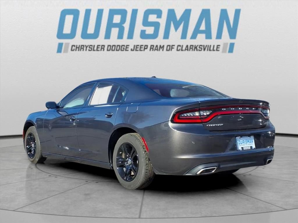 Used 2022 Dodge Charger SXT image 4