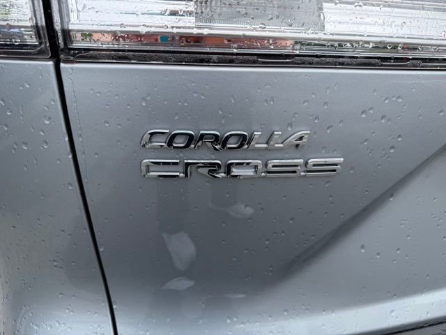 Used 2025 Toyota Corolla Cross LE FWD image 10