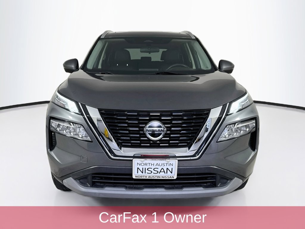 Used 2021 Nissan Rogue SV w/ Premium Package FWD image 2
