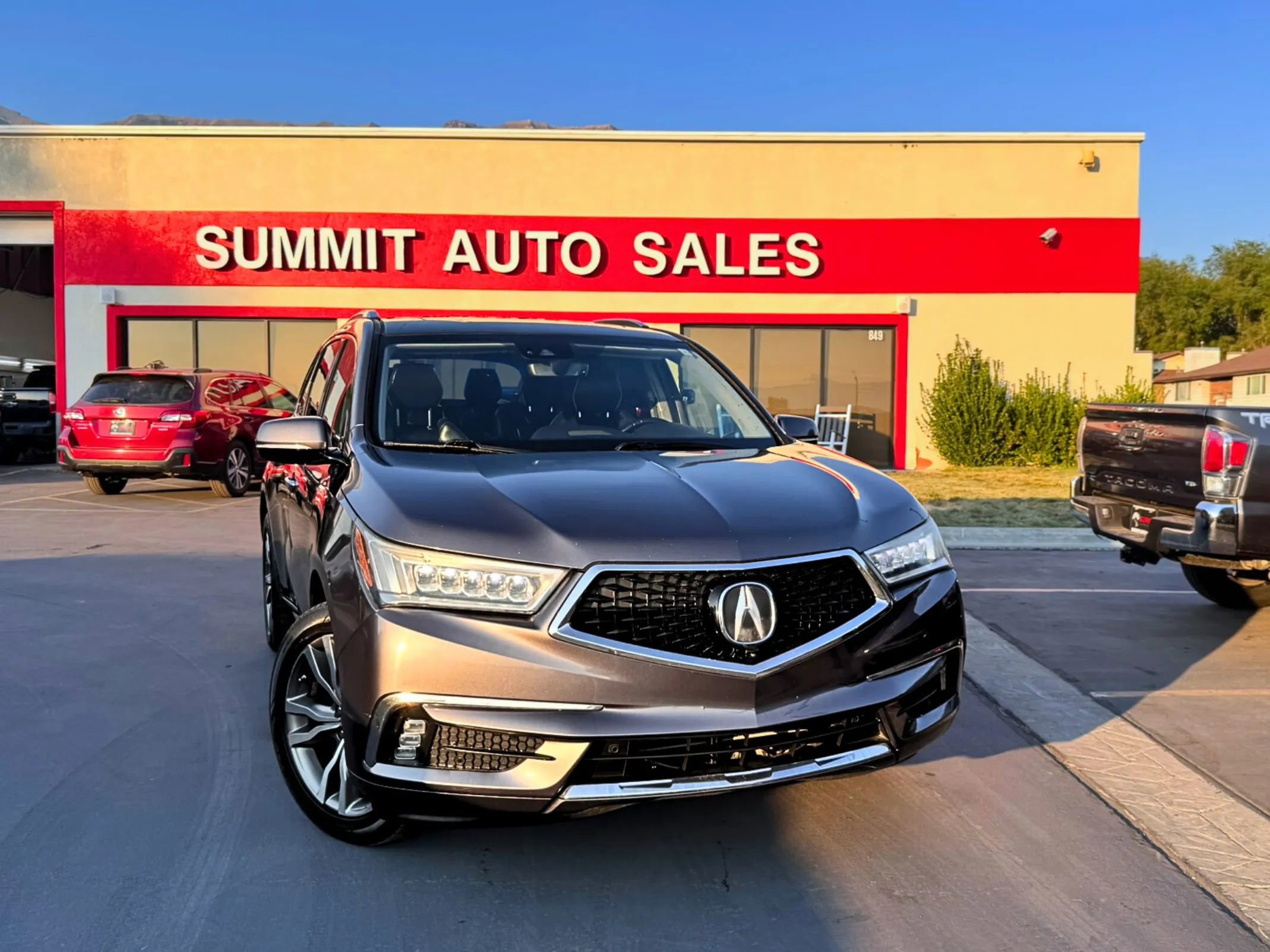 Used 2019 Acura MDX SH-AWD w/ Advance Package image 2
