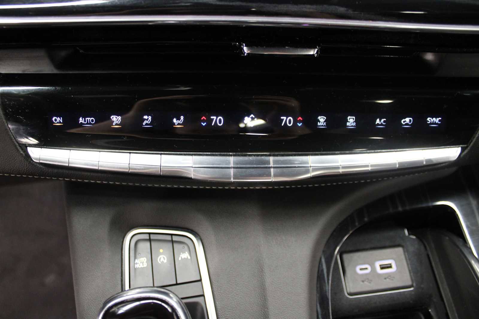 Certified 2024 Cadillac Escalade Sport w/ LPO, ONYX Package image 48