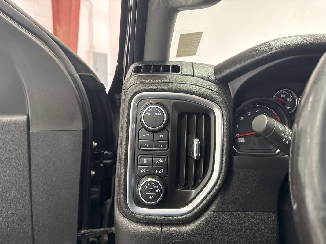 Used 2022 Chevrolet Silverado 2500 LT w/ All Star Edition AWD/4WD image 9