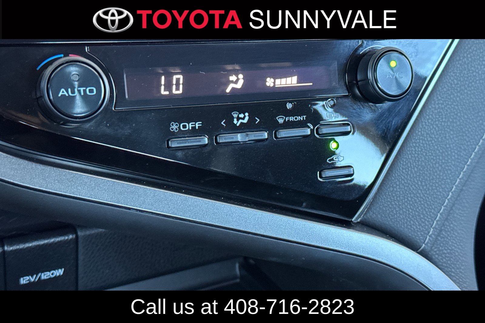 Used 2019 Toyota Camry SE w/ Convenience Package FWD image 23