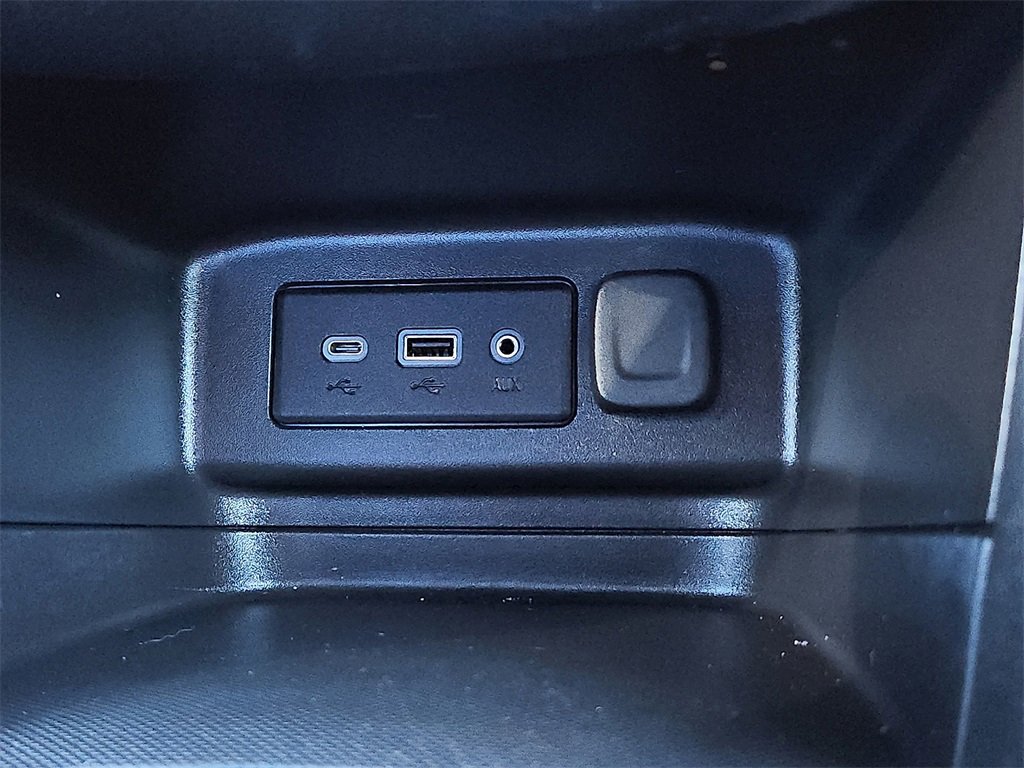 Used 2022 Chevrolet Equinox RS image 23