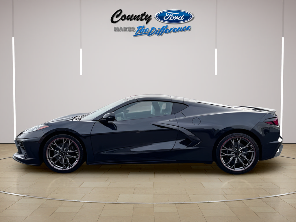 Used 2024 Chevrolet Corvette Stingray Preferred Cpe w/ Stealth Interior Trim Package RWD image 3