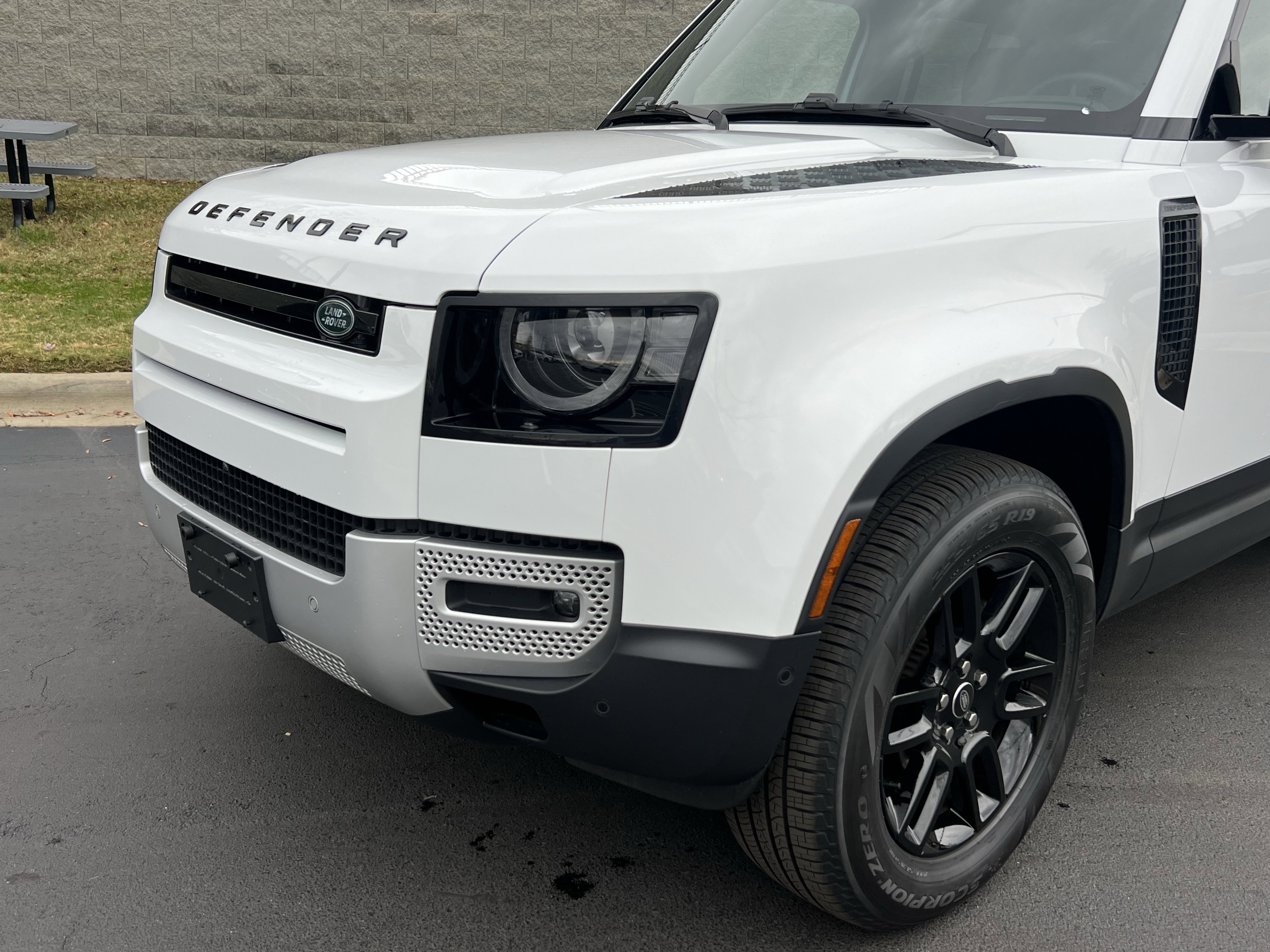 Certified 2025 Land Rover Defender 110 S image 11