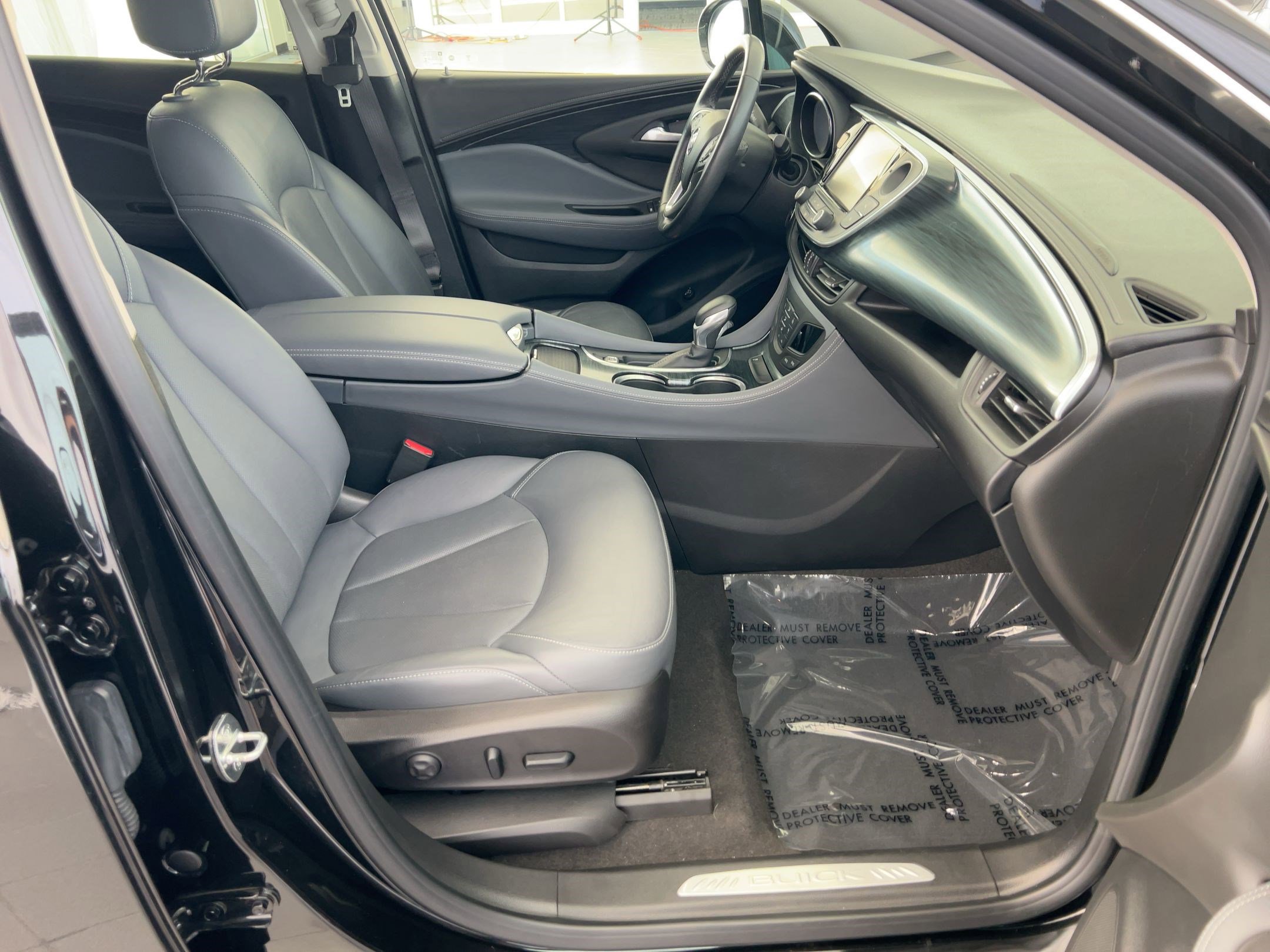 Used 2020 Buick Envision Essence w/ LPO, Cargo Package image 25